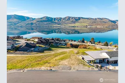 256 Apple Avenue, Chelan, WA 98816 - Photo 1