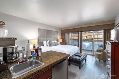 322 W Woodin Avenue #712, Chelan, WA 98816 - Photo 2