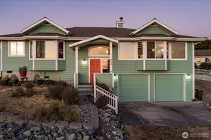 648 Hacienda Dr, Coupeville, WA 98239 - Photo 2