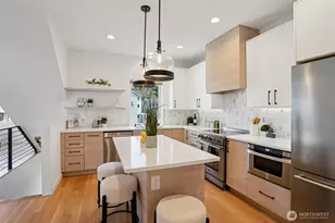 3239 61st Ave SW, Seattle, WA 98116 - Photo 10