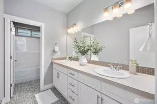 13405 Edmunds Pkwy E, Bonney Lake, WA 98391 - Photo 20