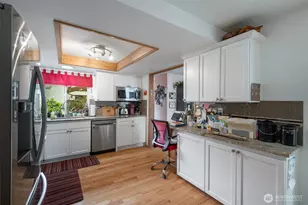 24813 10th Ave S, Des Moines, WA 98198 - Photo 14