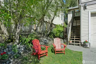 2641 E Valley Street, Seattle, WA 98112 - Photo 36