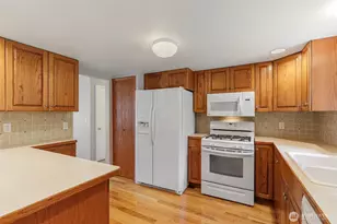 7451 Lazy S Ln NE, Bremerton, WA 98311 - Photo 34