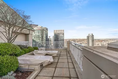 819 Virginia Street #2504, Seattle, WA 98101 - Photo 18