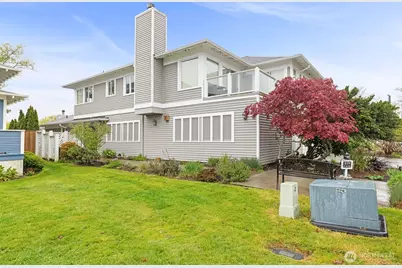 229 E First Street #3, Port Angeles, WA 98362 - Photo 2