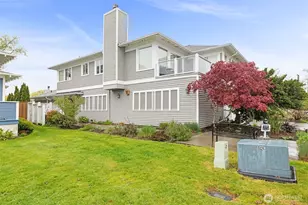 229 E 1st St, Port Angeles, WA 98362 - Photo 2