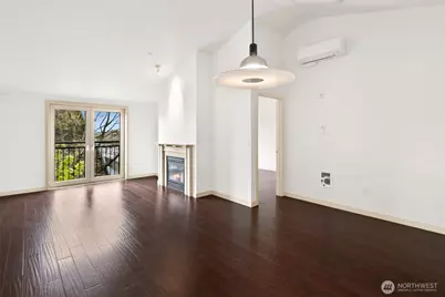 701 1st Avenue N #402, Seattle, WA 98109 - Photo 2