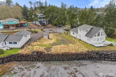 742 Penninsula Court SE, Ocean Shores, WA 98569 - Photo 10