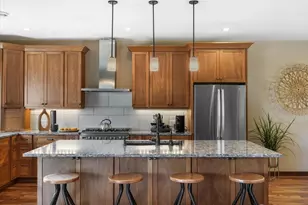 3231 Deer Island Dr E, Lake Tapps, WA 98391 - Photo 8