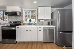 232 N Sunset Dr, Camano Island, WA 98282 - Photo 12