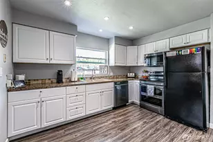 411 Corrin Ave SE, Orting, WA 98360 - Photo 8