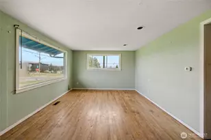 1605 20th St, Anacortes, WA 98221 - Photo 6
