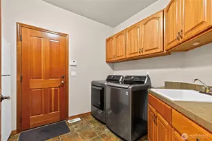 15523 SE 261st Pl, Covington, WA 98042 - Photo 16