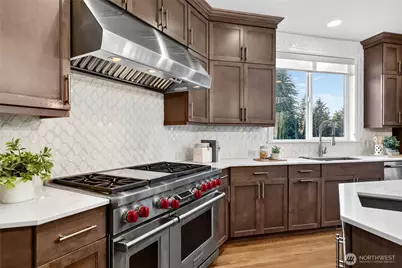 21310 SE 11th Street, Sammamish, WA 98075 - Photo 14