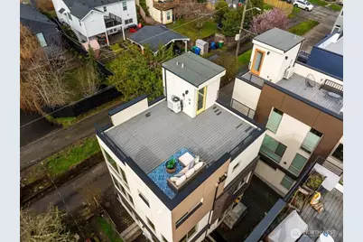 5017 Fauntleroy Way SW #B, Seattle, WA 98136 - Photo 2