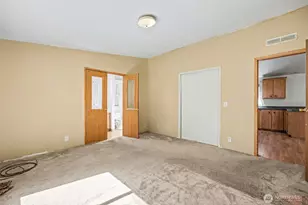 5709 366th St S, Roy, WA 98580 - Photo 2