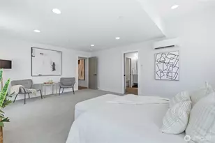 10712 SE 2nd St, Bellevue, WA 98004 - Photo 14