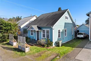 1310 44th Pl, Seaview, WA 98644 - Photo 2