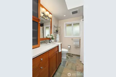 1516 184th Avenue NE, Bellevue, WA 98008 - Photo 18