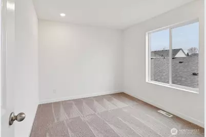 8741 52nd Place NE #014, Marysville, WA 98270 - Photo 16