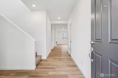 8741 52nd Place NE #014, Marysville, WA 98270 - Photo 2