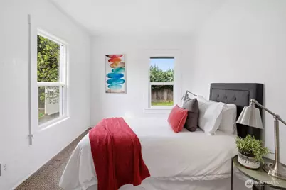 9643 56th Avenue S, Seattle, WA 98118 - Photo 18