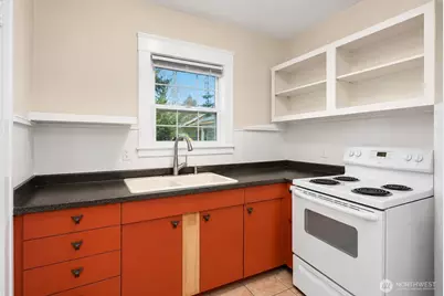 935 S Sprague Avenue, Tacoma, WA 98405 - Photo 12