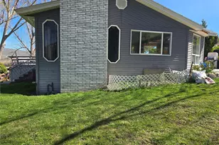 710 Adobe Way, Selah, WA 98242 - Photo 4