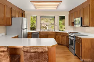 6625 Cromwell Beach Dr NW, Gig Harbor, WA 98335 - Photo 12