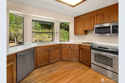 6625 Cromwell Beach Drive NW, Gig Harbor, WA 98335 - Photo 10
