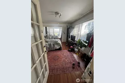 5235 19th Avenue NE, Seattle, WA 98105 - Photo 18