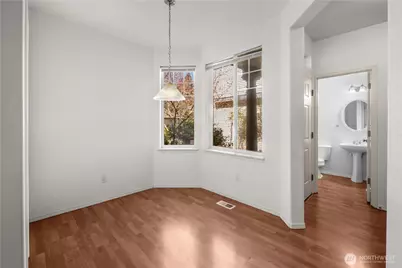 608 Chelan Place NE #C, Renton, WA 98059 - Photo 4