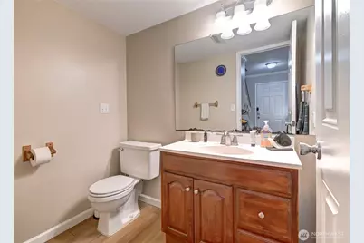 8823 Holly Dr #E206, Everett, WA 98208 - Photo 10