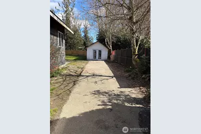 1506 Elizabeth Avenue, Bremerton, WA 98337 - Photo 4