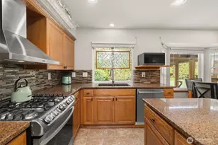 7503 51st St W, University Place, WA 98467 - Photo 10