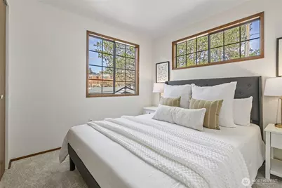 1027 NE 113th Street, Seattle, WA 98125 - Photo 20