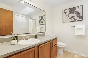 1027 NE 113th St, Seattle, WA 98125 - Photo 22