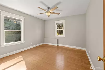 109 S 5th St Alley, Roslyn, WA 98941 - Photo 12
