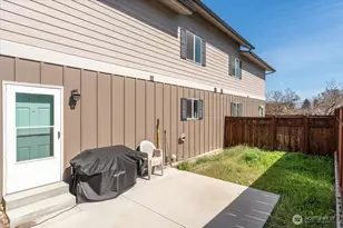 1327 S Miller St, Wenatchee, WA 98801 - Photo 32