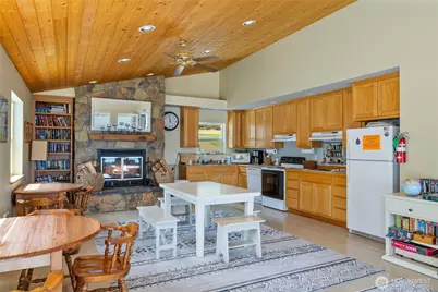205 Makah Street, Center Island, WA 98221 - Photo 34