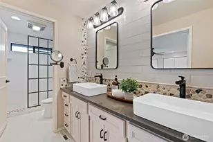 2368 Soundview Dr, Langley, WA 98260 - Photo 14