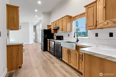 414 292nd Street E, Roy, WA 98580 - Photo 6