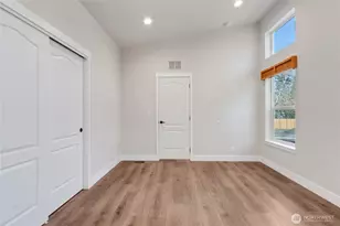 414 292nd St E, Roy, WA 98580 - Photo 12