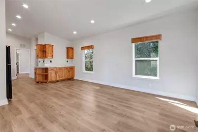 414 292nd Street E, Roy, WA 98580 - Photo 6