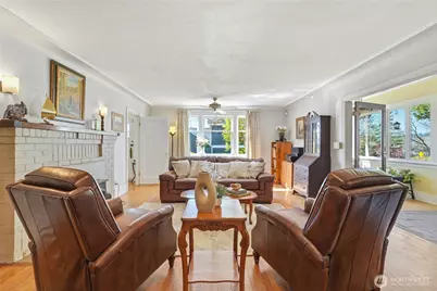 211 S 15th Street, Renton, WA 98055 - Photo 6