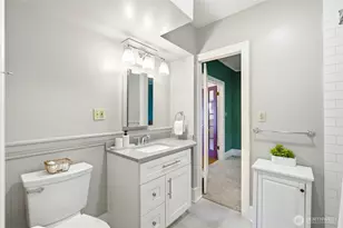 211 S 15th St, Renton, WA 98055 - Photo 14