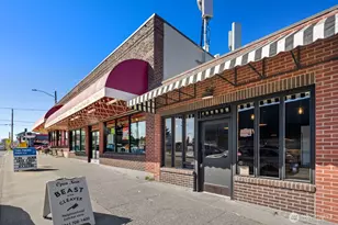 2106 NW 77th St, Seattle, WA 98117 - Photo 30