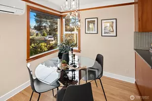 2106 NW 77th St, Seattle, WA 98117 - Photo 12