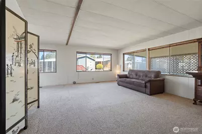 2101 S 324th Street #31, Federal Way, WA 98003 - Photo 4